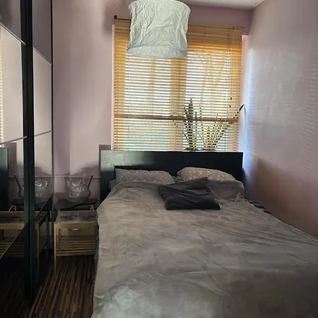 Apartment Gustowne Mieszkanie Z Ogrodkiem Na Zielonym Ursynowie, Przy Metrze, Sggw, Onkologii Warsaw