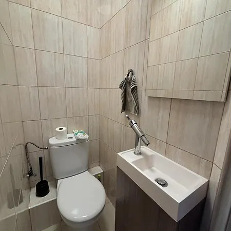 Gustowne Mieszkanie Z Ogrodkiem Na Zielonym Ursynowie, Przy Metrze, Sggw, Onkologii Apartment *