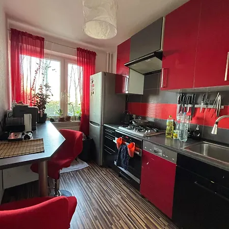 Apartment Gustowne Mieszkanie Z Ogrodkiem Na Zielonym Ursynowie, Przy Metrze, Sggw, Onkologii